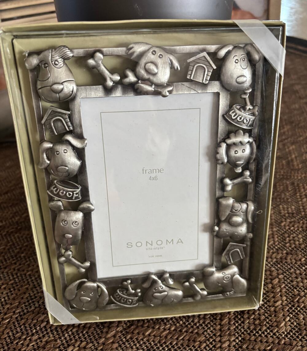 Sonoma Metal Dog Puppy Metal Picture Frame 4 x 6 NWT New Heavy